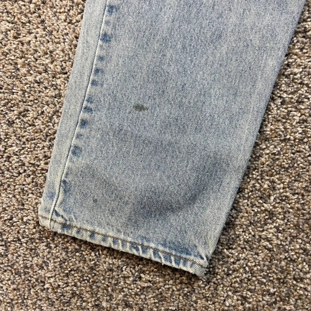 Vintage Levi's 550 Men's 35x32‎ Jeans USA Made Relaxed Fit Light Wash Denim 90s